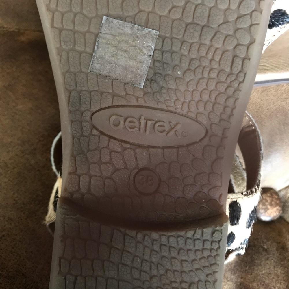 Aetrex Pony Hair Animal Print Sandals Size 38 - Picture 3 of 7